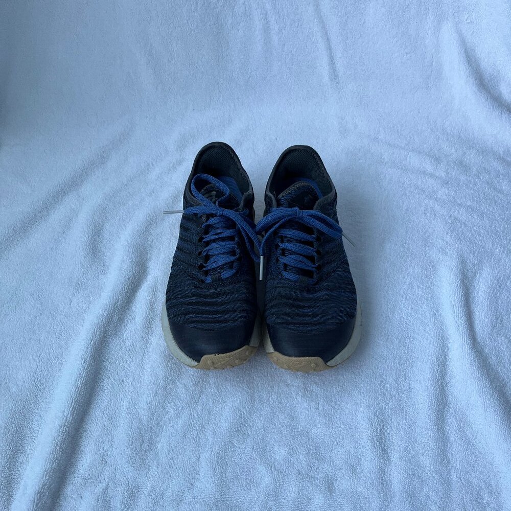 Brooks True Grit Size 7.5 Women's